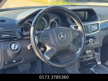 Mercedes E 250 - 9
