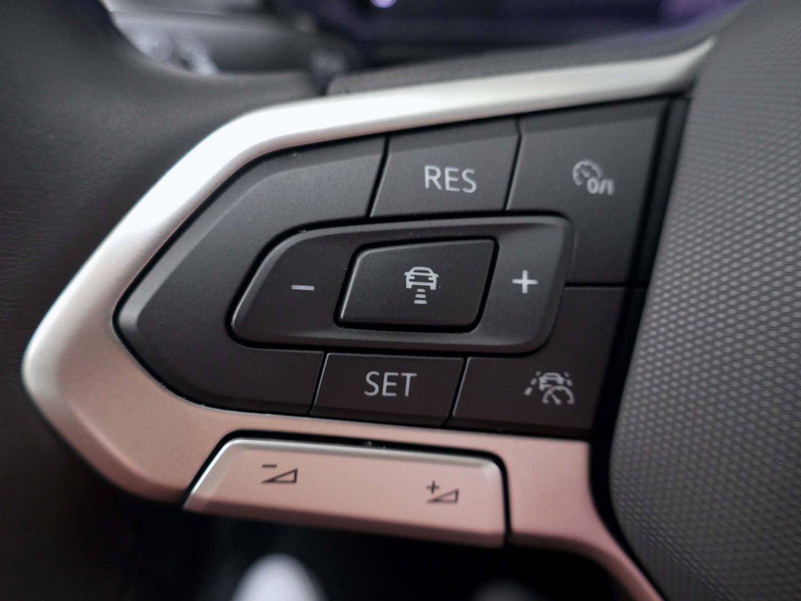Fahrzeugabbildung Volkswagen T-Cross Life 1.0 TSI | LED PDC ACC App