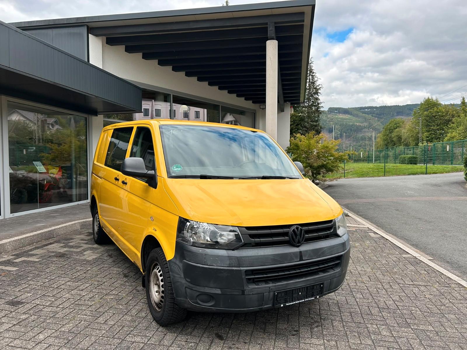 Volkswagen T5 Transporter 2.0 TDI *1.Hand * Bulli * Camper