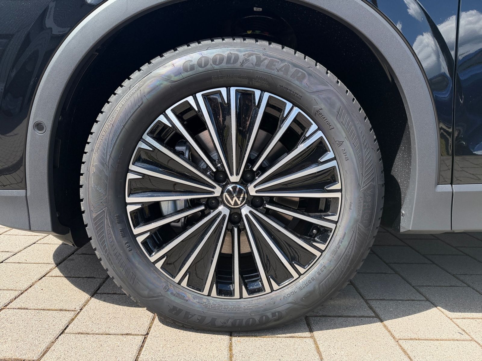 Volkswagen Tiguan - Bild 15