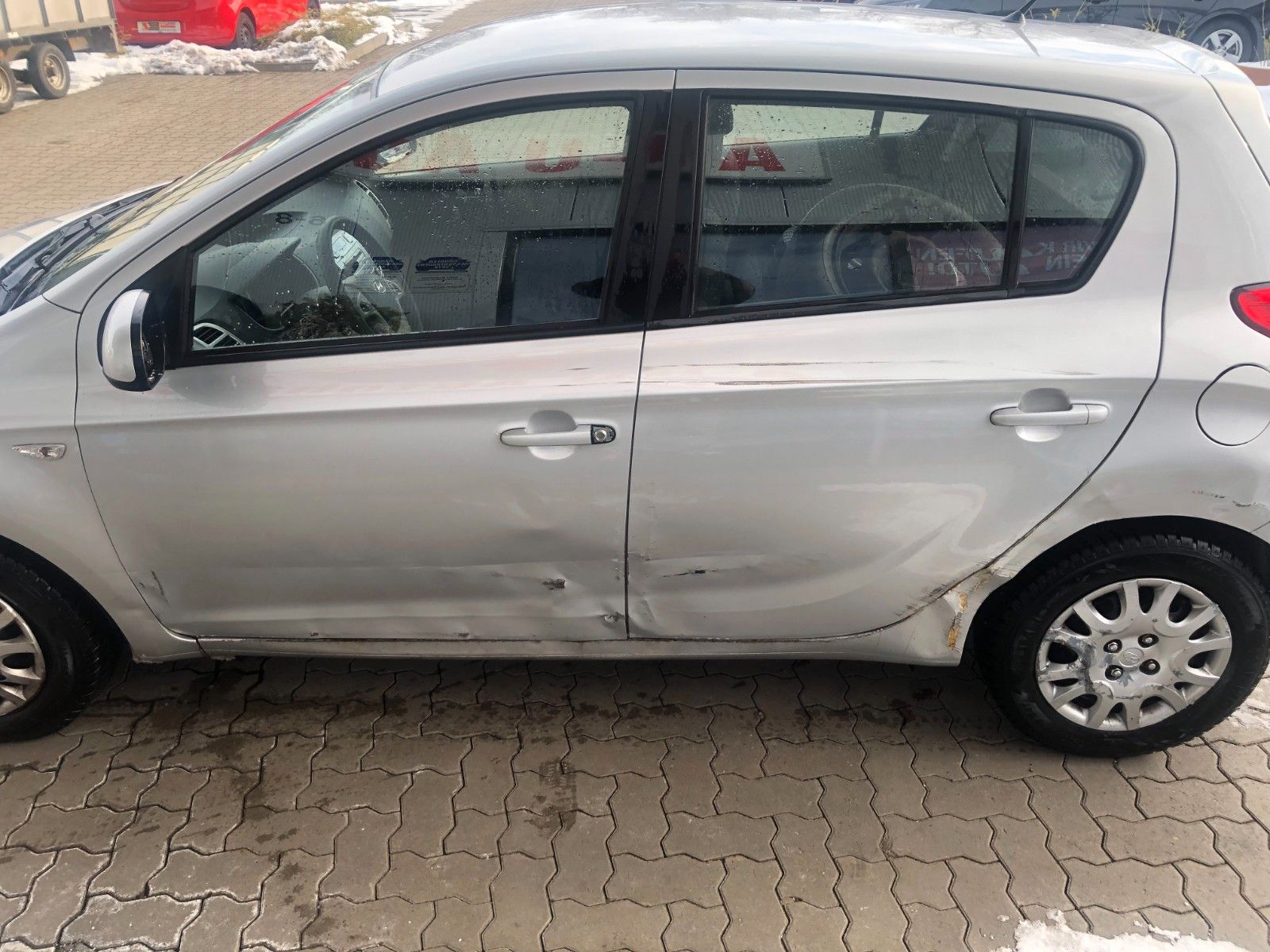 Fahrzeugabbildung Hyundai i20 Comfort Seitenschaden