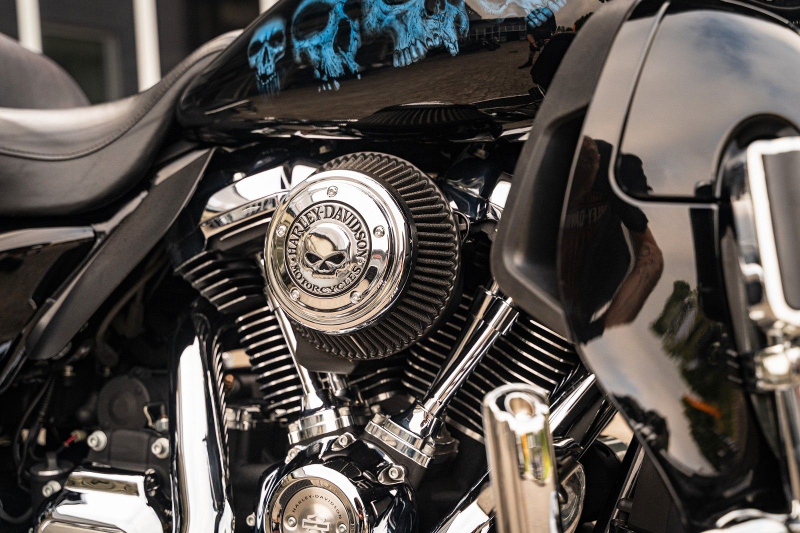 Fahrzeugabbildung Harley-Davidson FLHTK E-Glide Ultra Limited - Jekill -