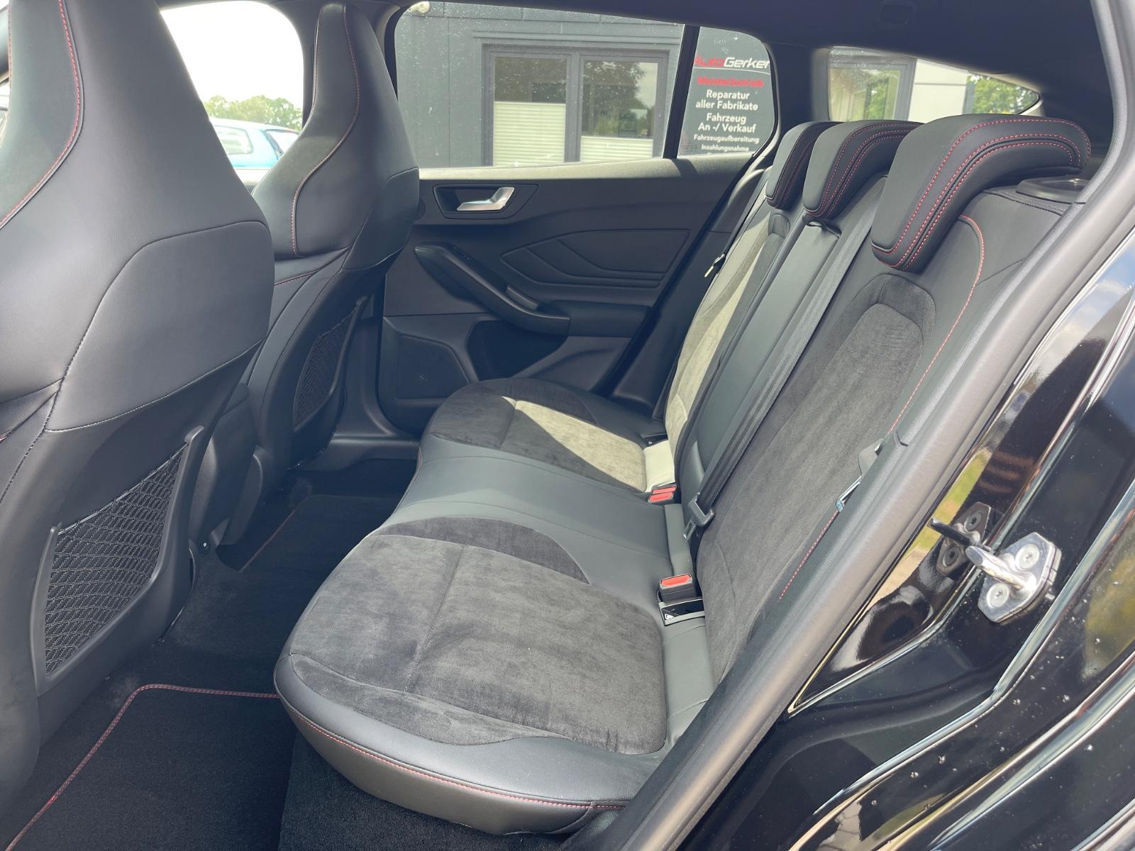 Ford Focus Turnier 2.3 EcoBoost ST X 1HD MwSt.  B&O