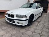 BMW Bmw e36 coupe 318is - BMW 318: 36 318is