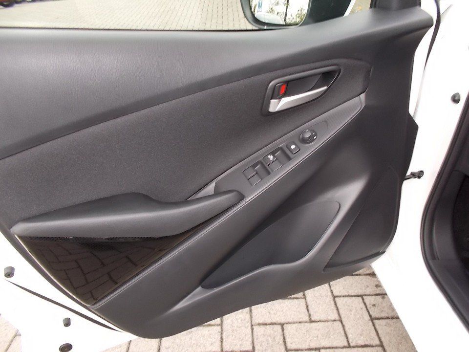 Fahrzeugabbildung Mazda 2 Center-Line G-75 KLIMA BLUETOOTH TEMPOMAT USB