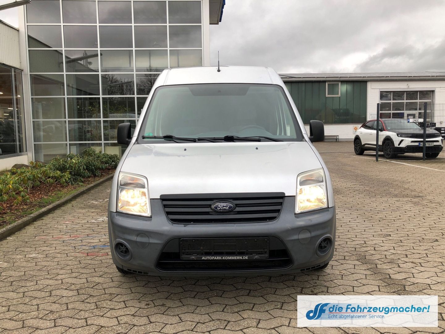 Fahrzeugabbildung Ford Transit Connect Kasten lang 1.8 TDCi DPF PDC Spr