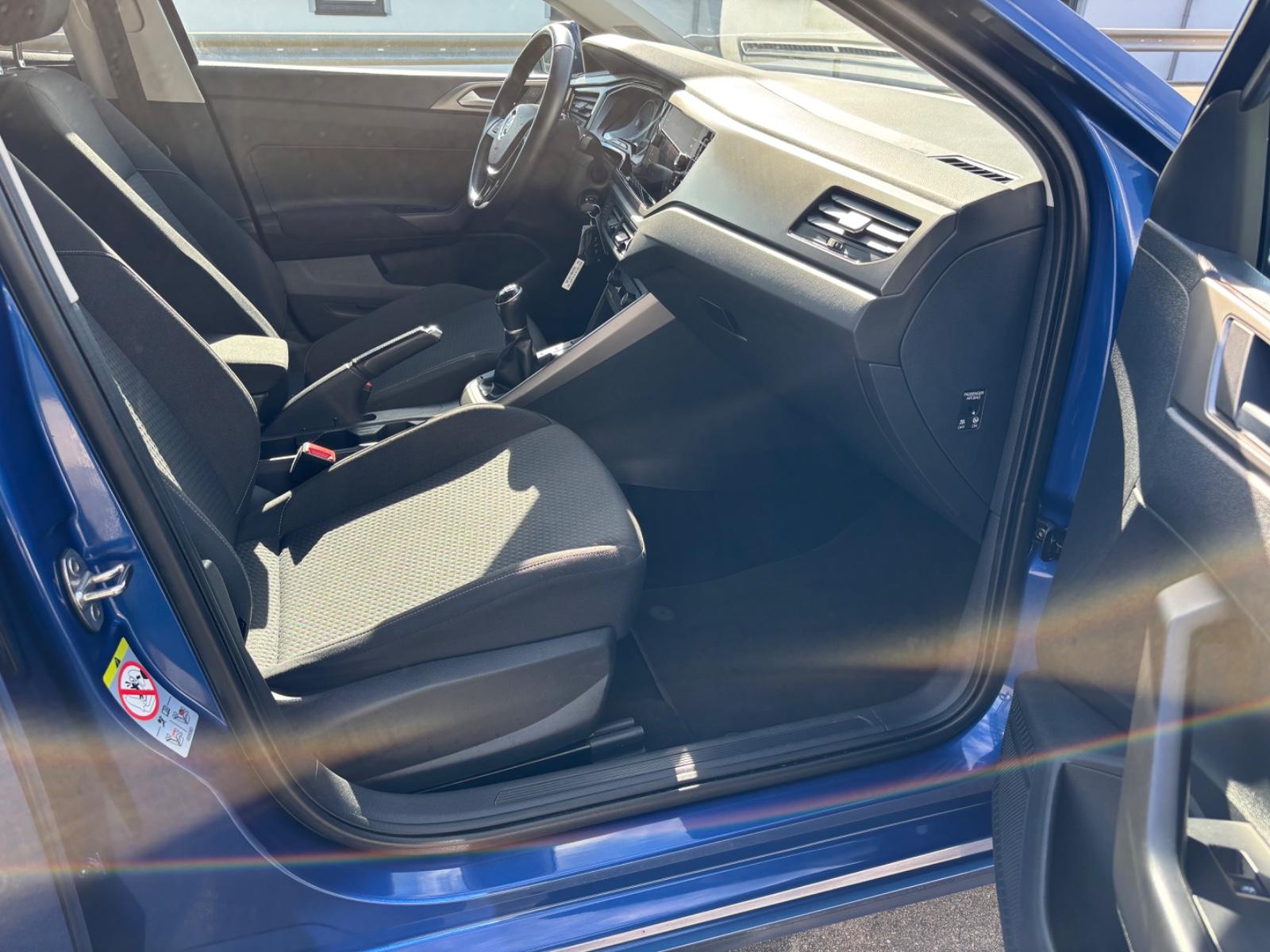 Volkswagen Polo VI Comfortline App + SH + LED, миниатюра 12