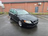 Volvo V70 Kombi Summum 2.4 D5 - schwarze Volvo V70