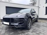 Porsche Macan Turbo - Porsche Gebrauchtwagen in Oldenburg