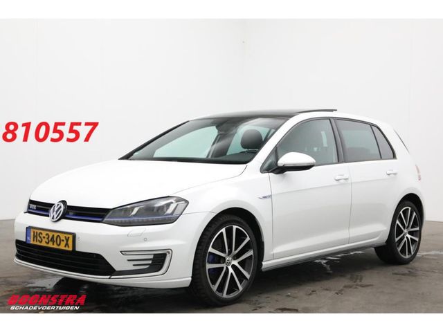 Volkswagen Golf 1.4 TSI GTE Pano LED Navi klima Cruise kame