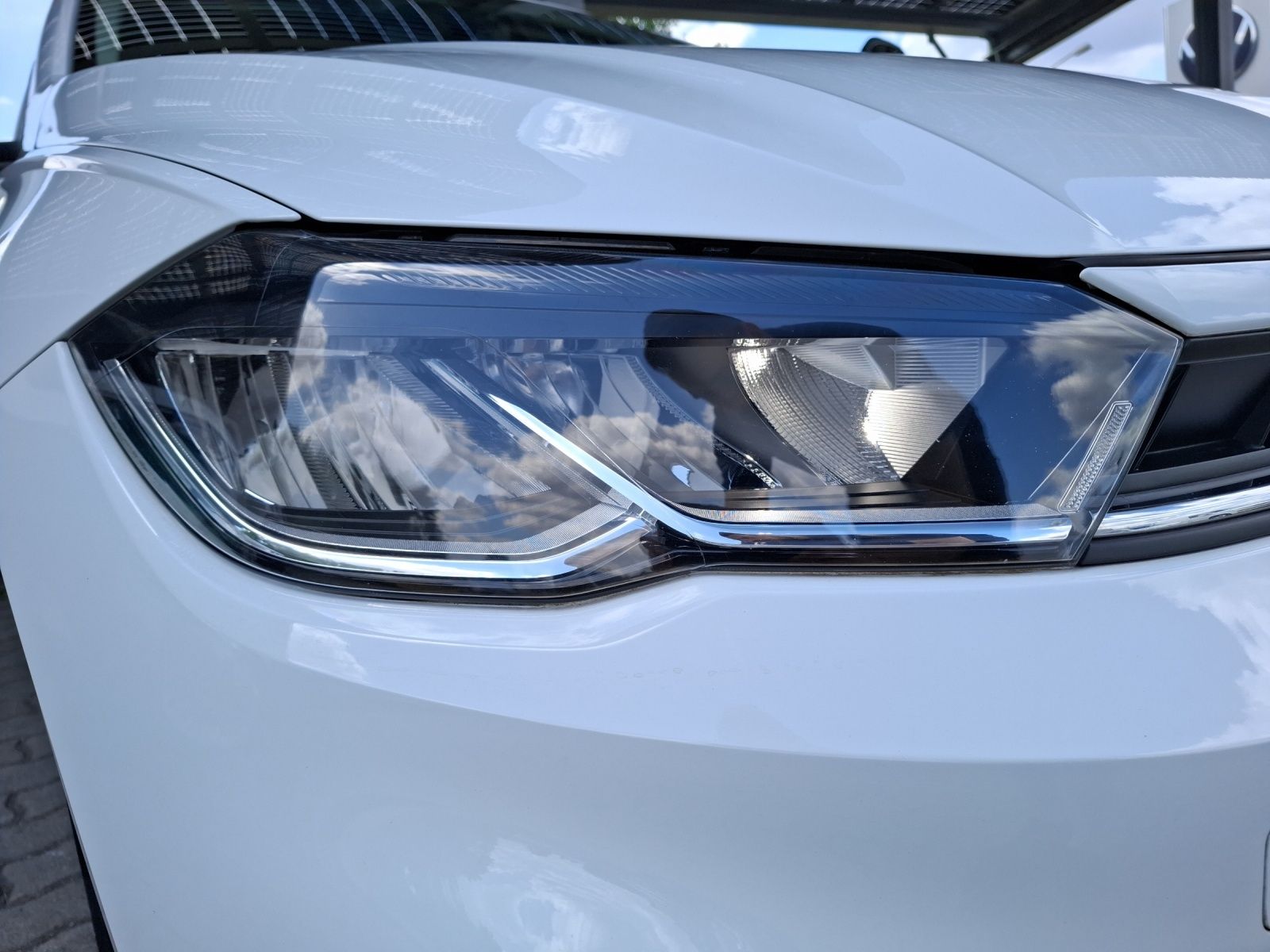 Fahrzeugabbildung Volkswagen Polo 1.0 Basis LED Klima AID PDC SH
