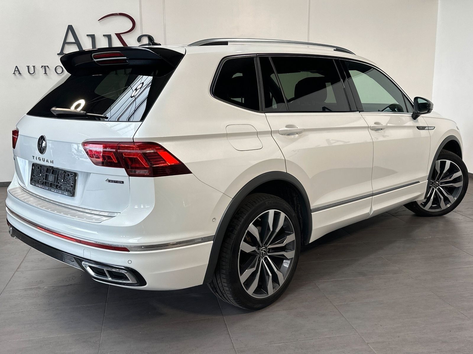Fahrzeugabbildung Volkswagen Tiguan Allspace 2.0 TDI DSG 4M R-Line NAV+LED