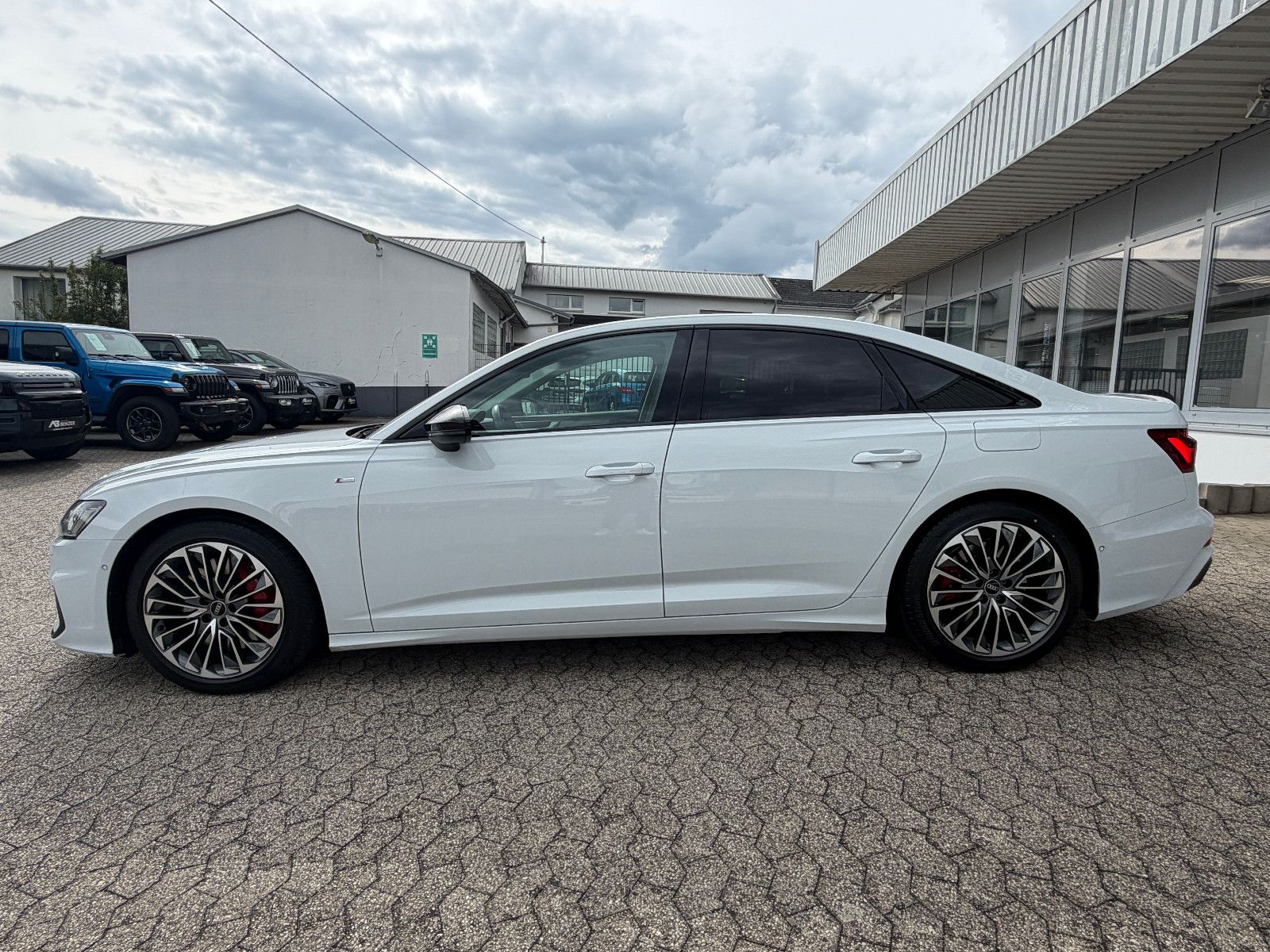 Fahrzeugabbildung Audi 55 TFSI e quattro S-Line/LEDER/Navi/LED/CarPlay/