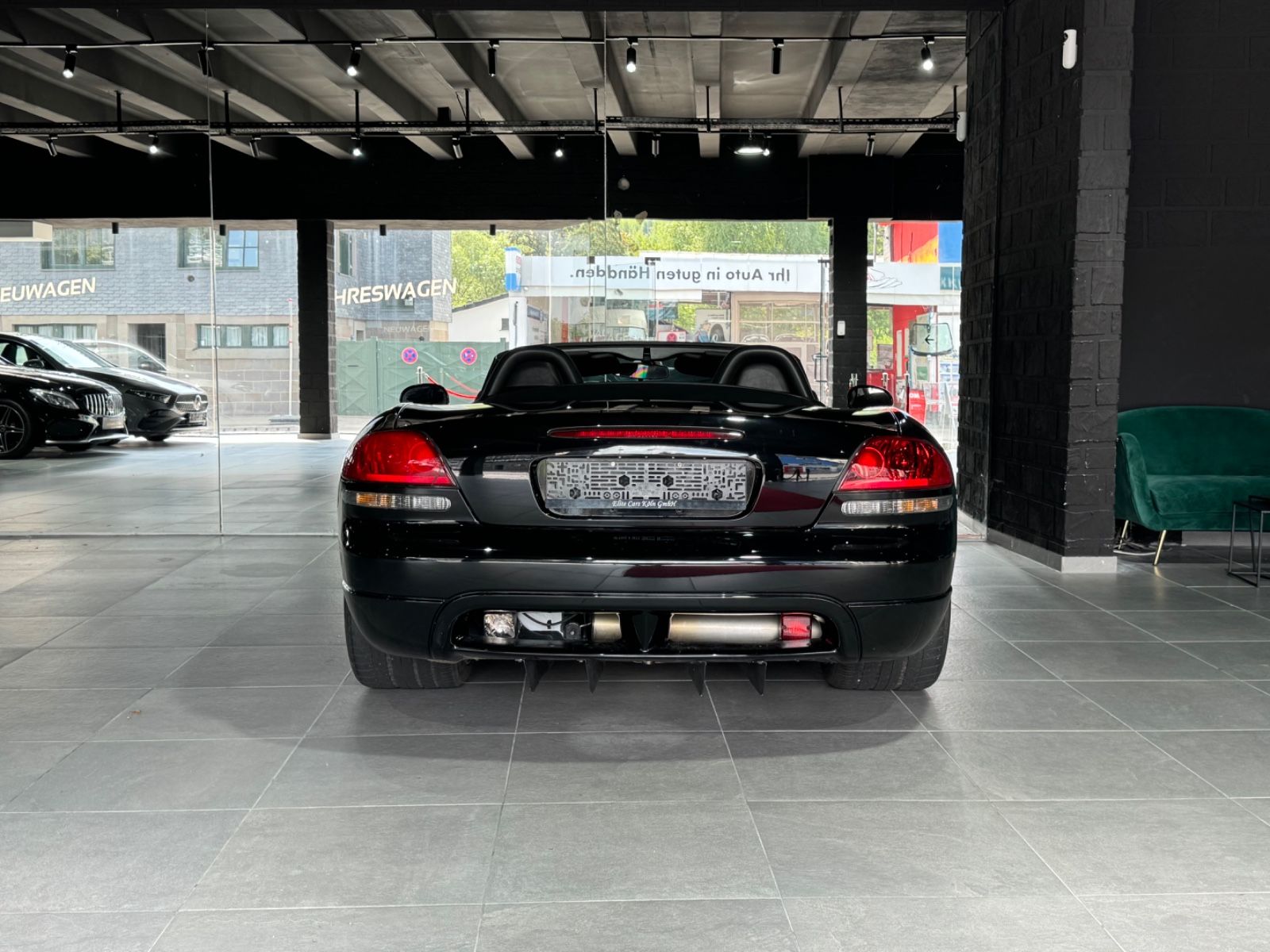 Fahrzeugabbildung Dodge Viper SRT-10 8,3L /SIDEPIPES/EU-AUSFÜHRUNG/