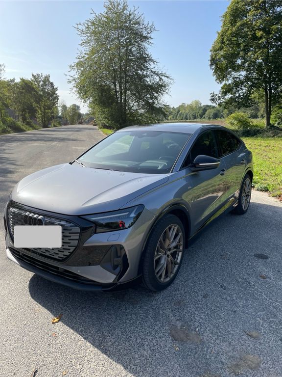 Image of Audi Q4 e-tron