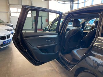 BMW 218 d Gran Tourer Sport Line *Kamera*Klima*Navi*