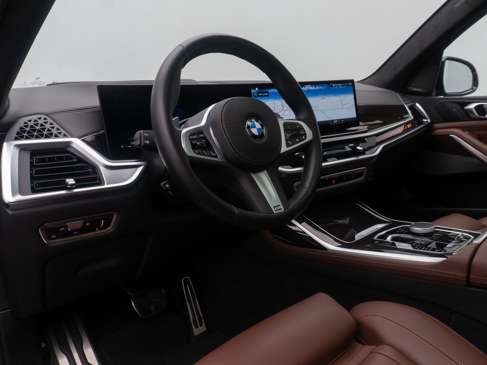 Fahrzeugabbildung BMW X7 xD40d M Sport 360&deg; SkyLounge H/K Individual