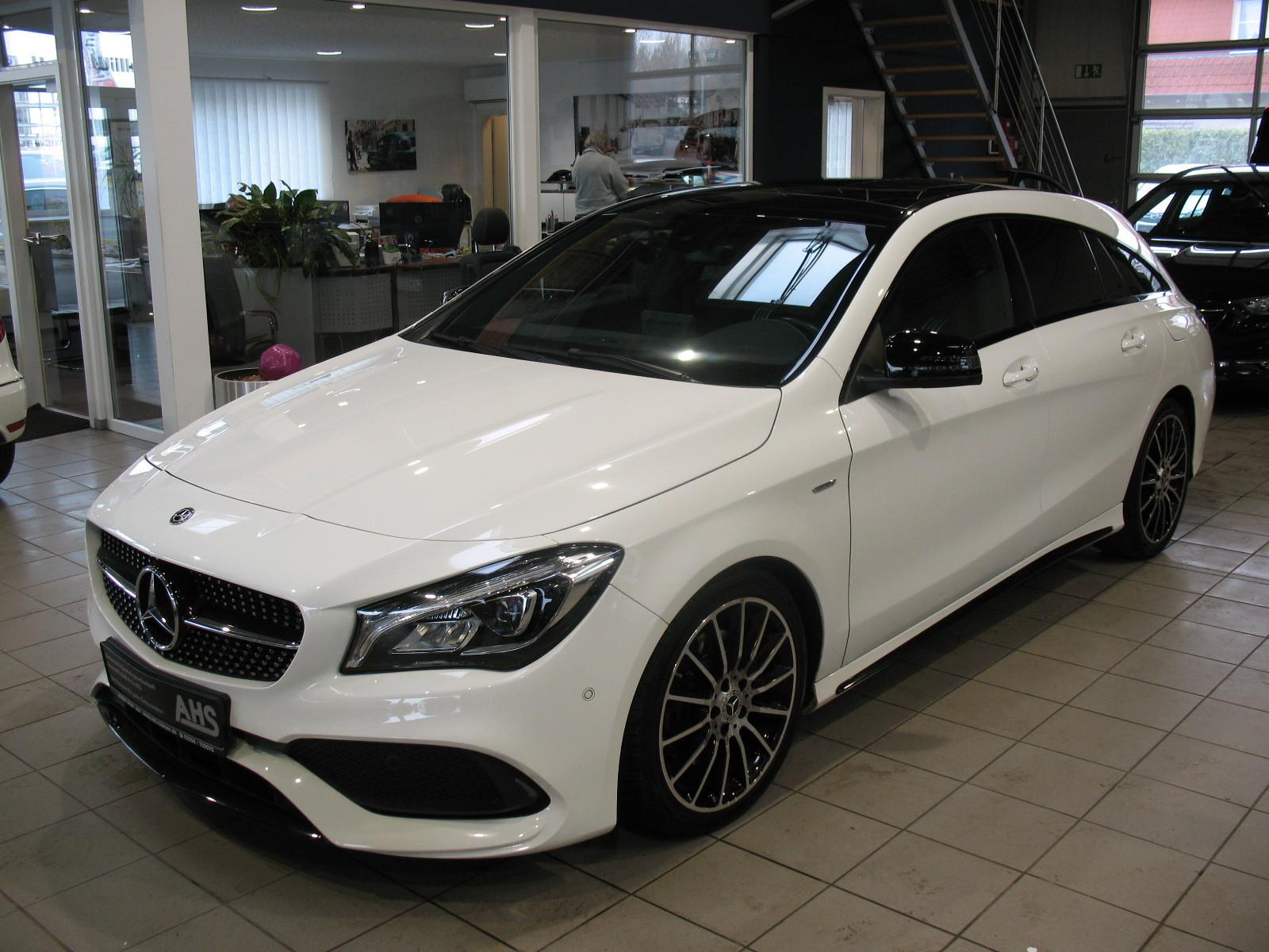 Mercedes-Benz CLA Shooting Brake 220 4Matic 7G-DCT AMG