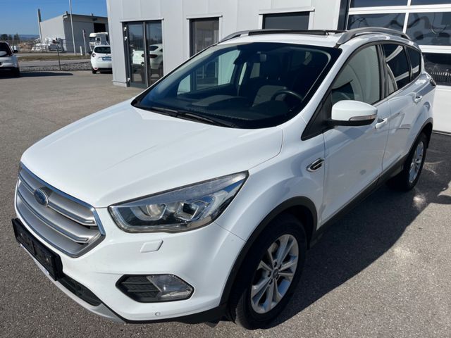 Ford Kuga Titanium 1,5TDI *PANORAMA*NAVI*LED*