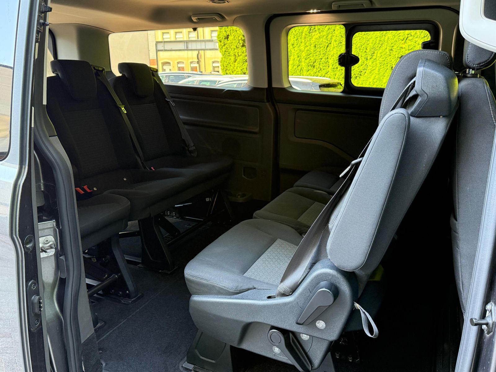 Fahrzeugabbildung Ford Tourneo Custom 320 Aut. L2 BI-XEN+SHZ+CARPLAY+8S