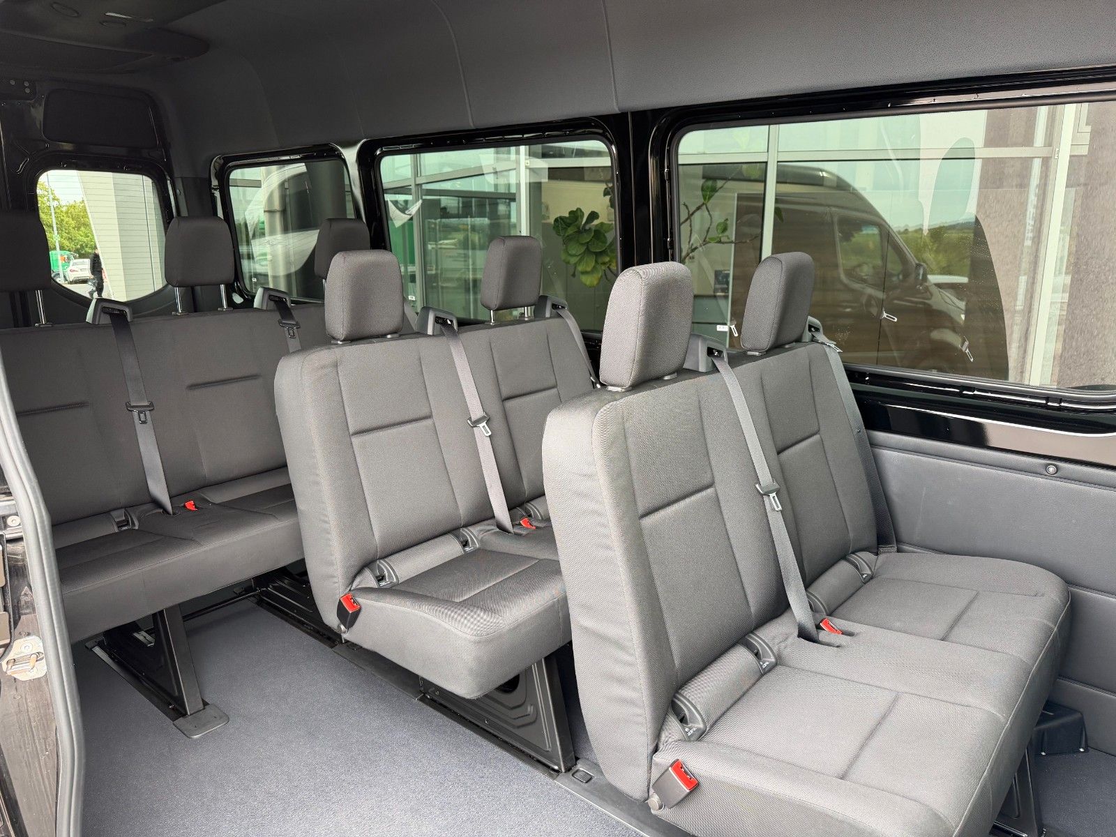 Fahrzeugabbildung Mercedes-Benz Sprinter 317 CDI 4325 Tourer Dachklima AHK