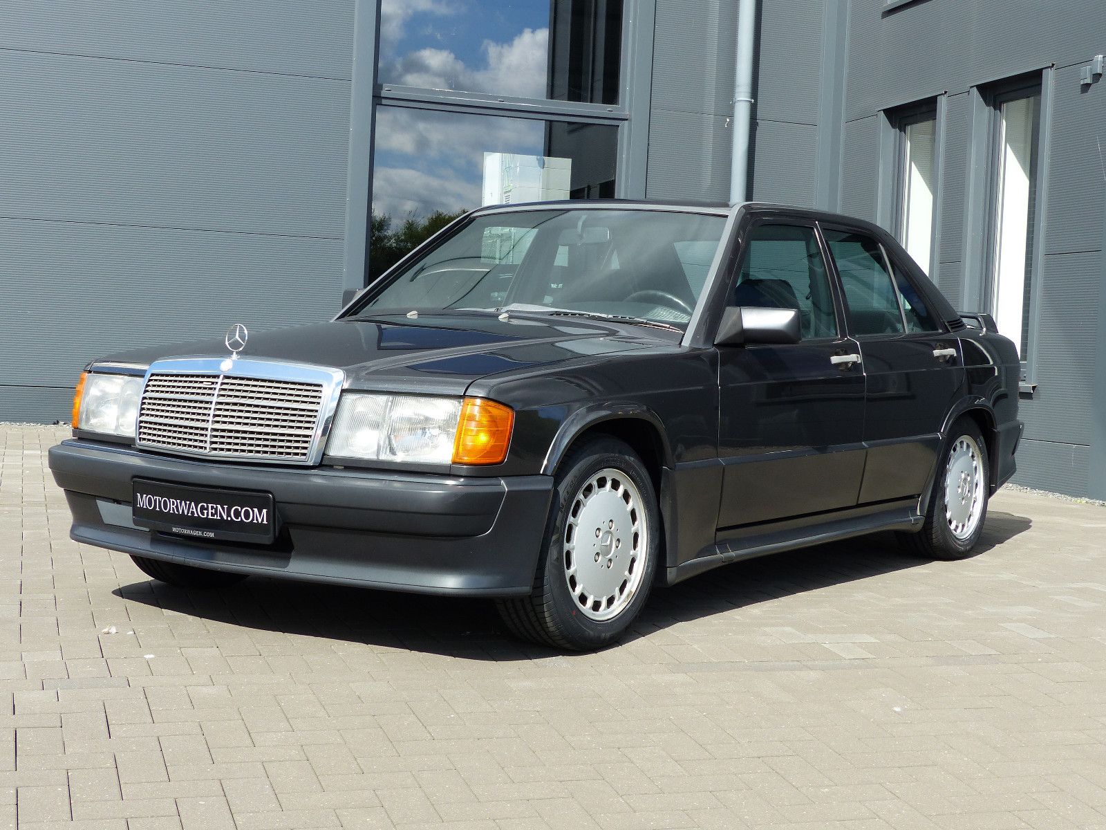 Fahrzeugabbildung Mercedes-Benz 190 E 2,3 16 V * 1.Hand* Erstlack*