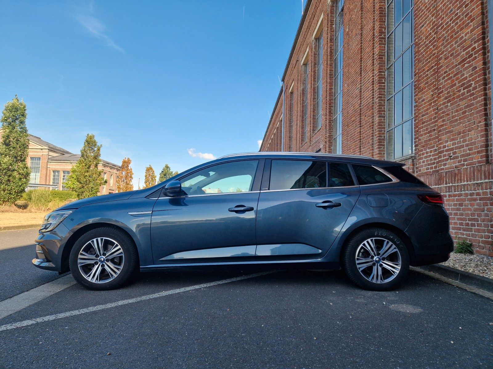 Renault Megane E-Tech*GARANTIE*Plug-In-Hybrid*PHEV*1.Hd* imagem 3