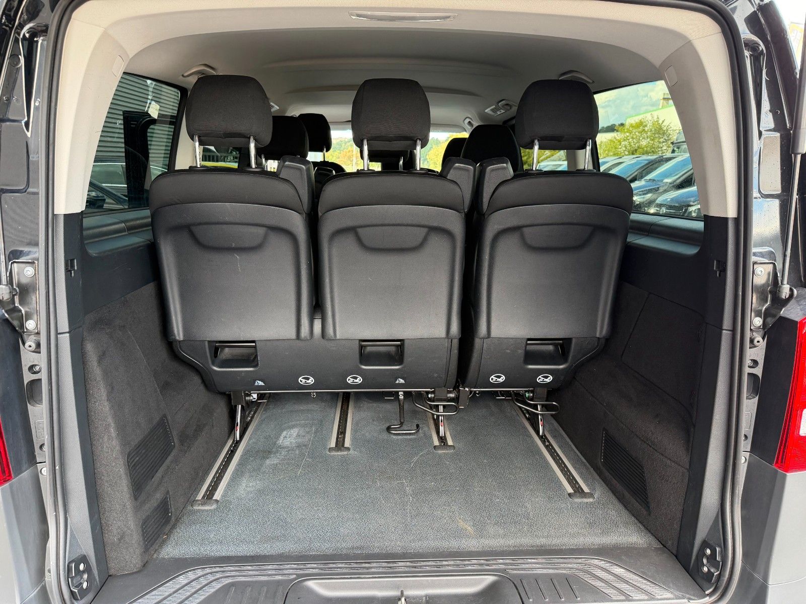 Fahrzeugabbildung Mercedes-Benz Vito 116 CDI 9G Tourer Pro 2xKlima el Türen