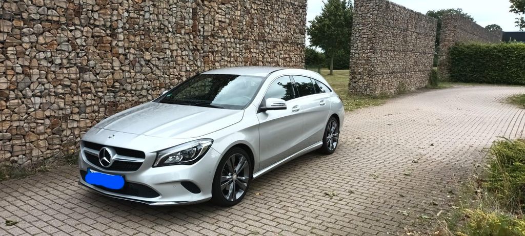 Image of Mercedes-Benz CLA 180 Shooting Brake
