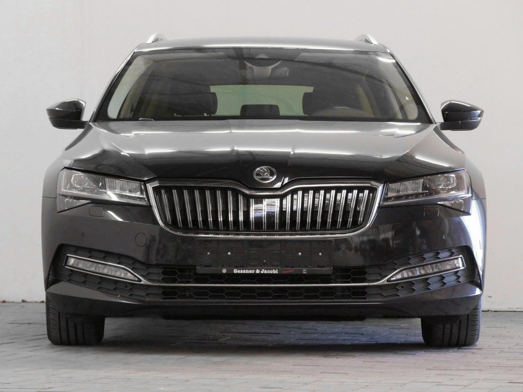 Fahrzeugabbildung SKODA Superb  2.0 TDI Premium Edition ACC CarPlay Memo