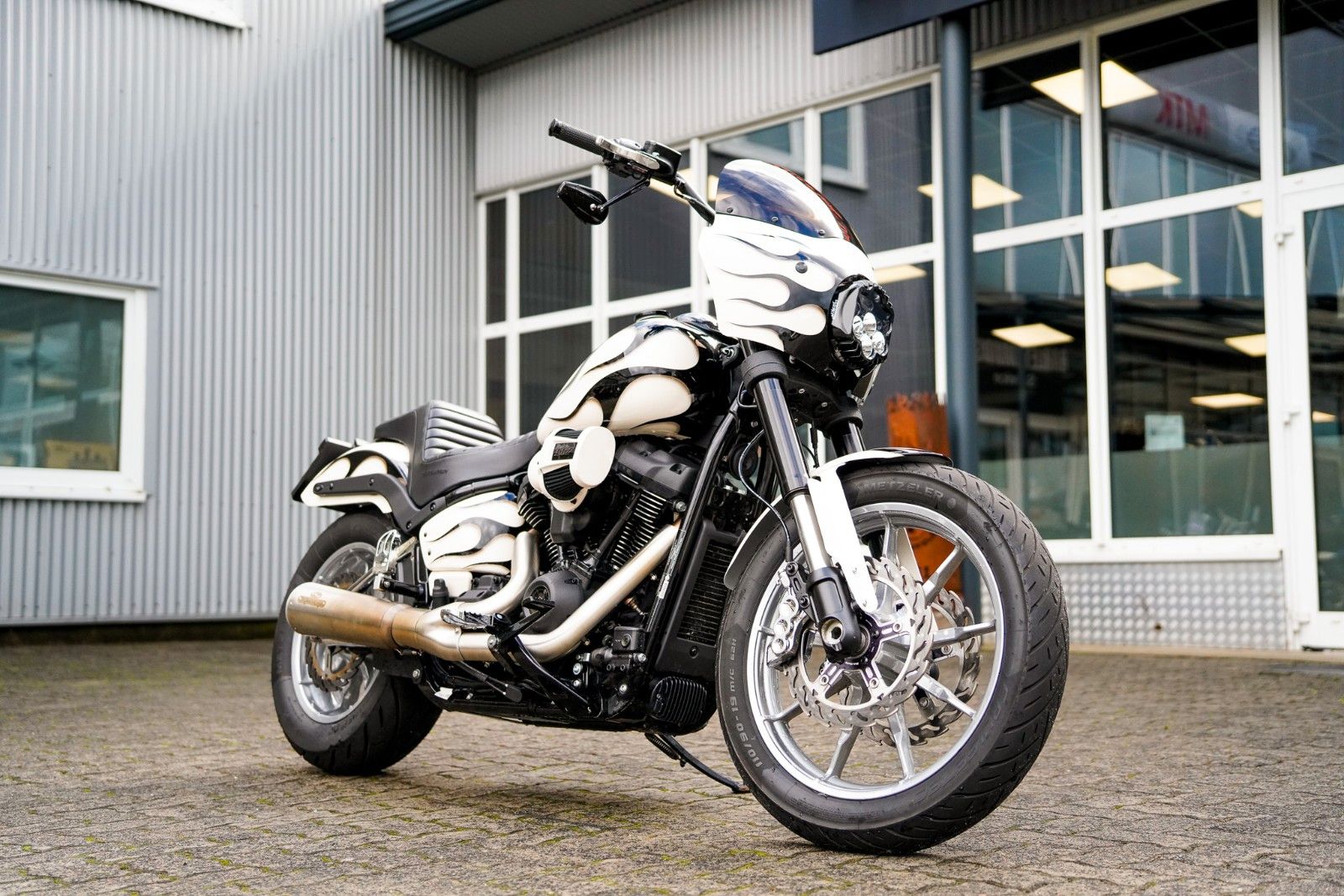 Fahrzeugabbildung Harley-Davidson FXLRS Low Rider S 117 cui - Clubstyle - Jekill