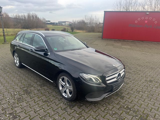 Mercedes-Benz E 220 T Avantgarde LED Schiebedach Kamera