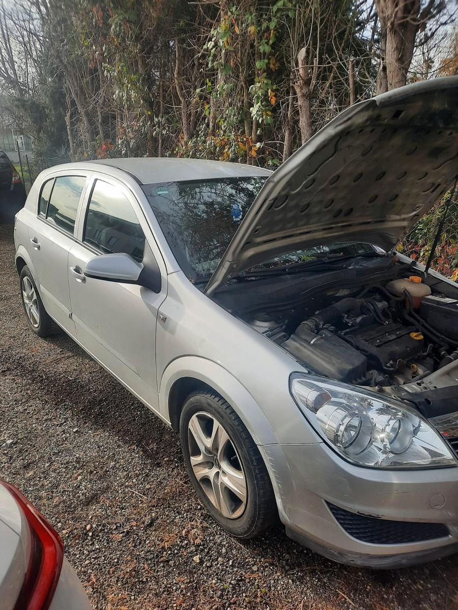 Opel Astra H 1.4 16V Lim. Edition 5 Gtr.