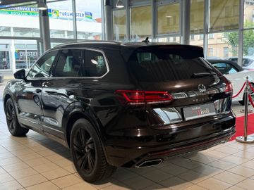 Volkswagen Touareg - 7