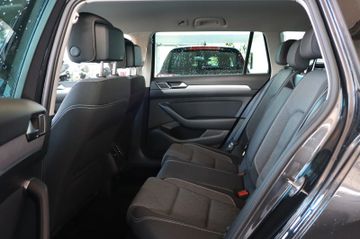 Volkswagen Passat Variant - 7