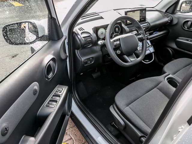 Hyundai Inster Elektro 71 kW FWD Select Autobahnassi.