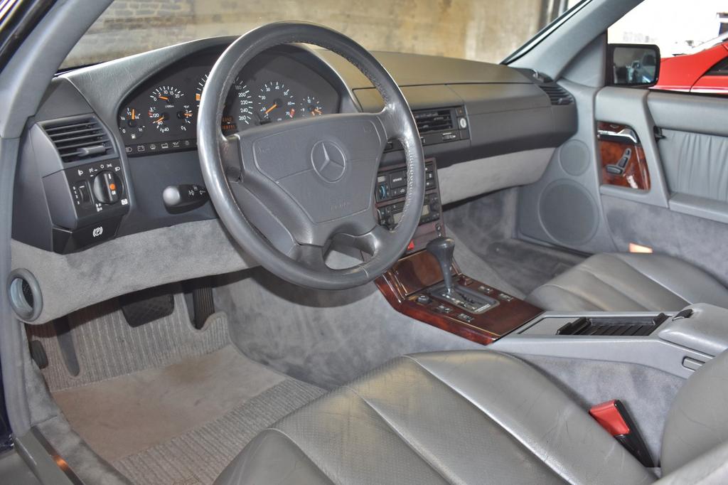 Mercedes-Benz SL 280