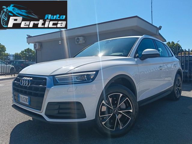 AUDI Audi Q5 2.0 TDI quattro S tronic Business Uni Pr