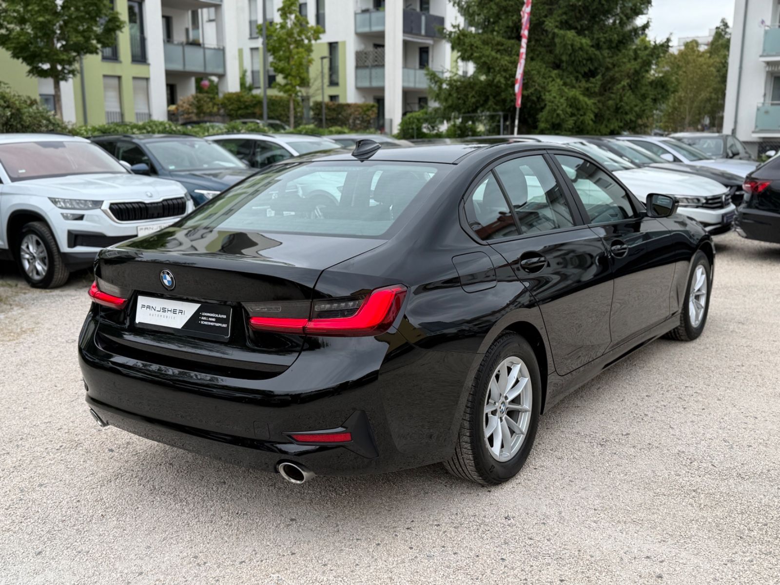 BMW 320d Lim Advantage Aut LED Navi 1.Hand foto 6