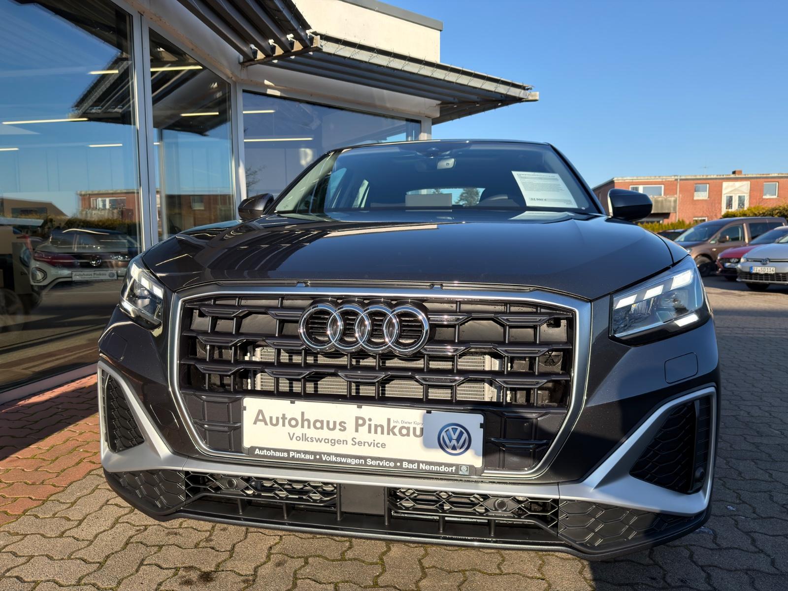 Audi Q2 35 TFSI S-line PANO Matrix 46.700€ UPE