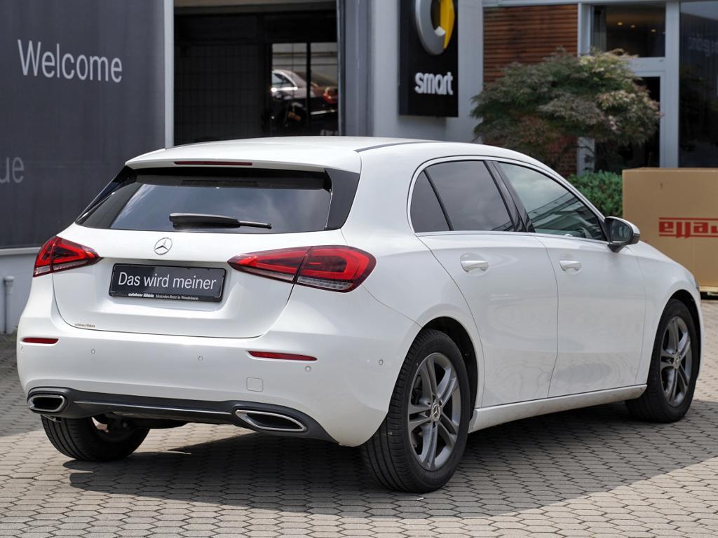 Mercedes-Benz A 180 PROGRESSIVE+MBUX-HIGHEND+KAMERA+LED