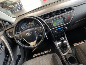 Toyota Auris Life+ Lim. 1.6 Edition *AHK*KAMERA*KLIMAA.