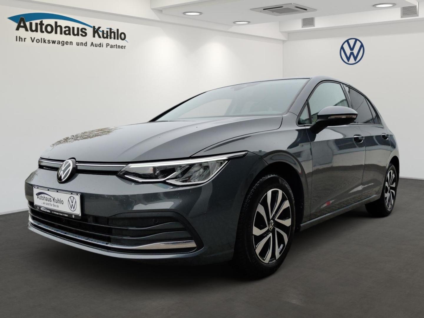 Volkswagen Golf VIII Life 2.0 TDI DSG, LED, Navi, DCpro, AP