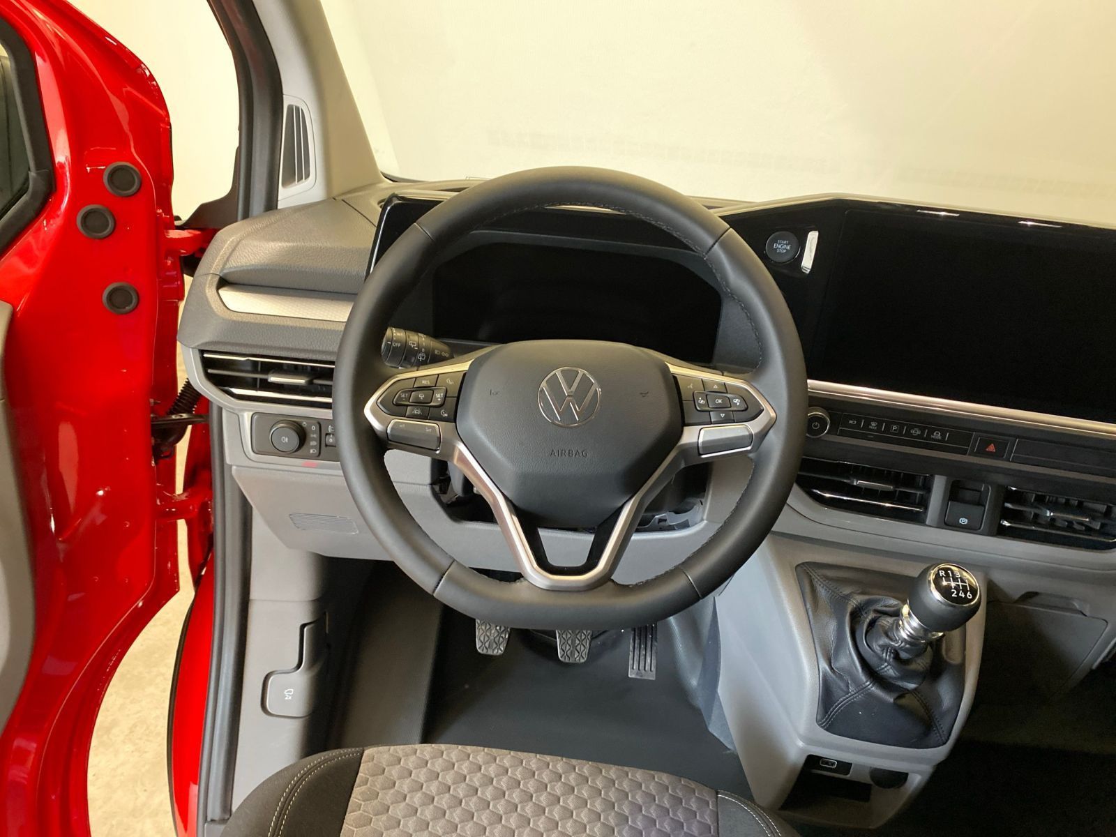Volkswagen T7 Caravelle - Bild 7