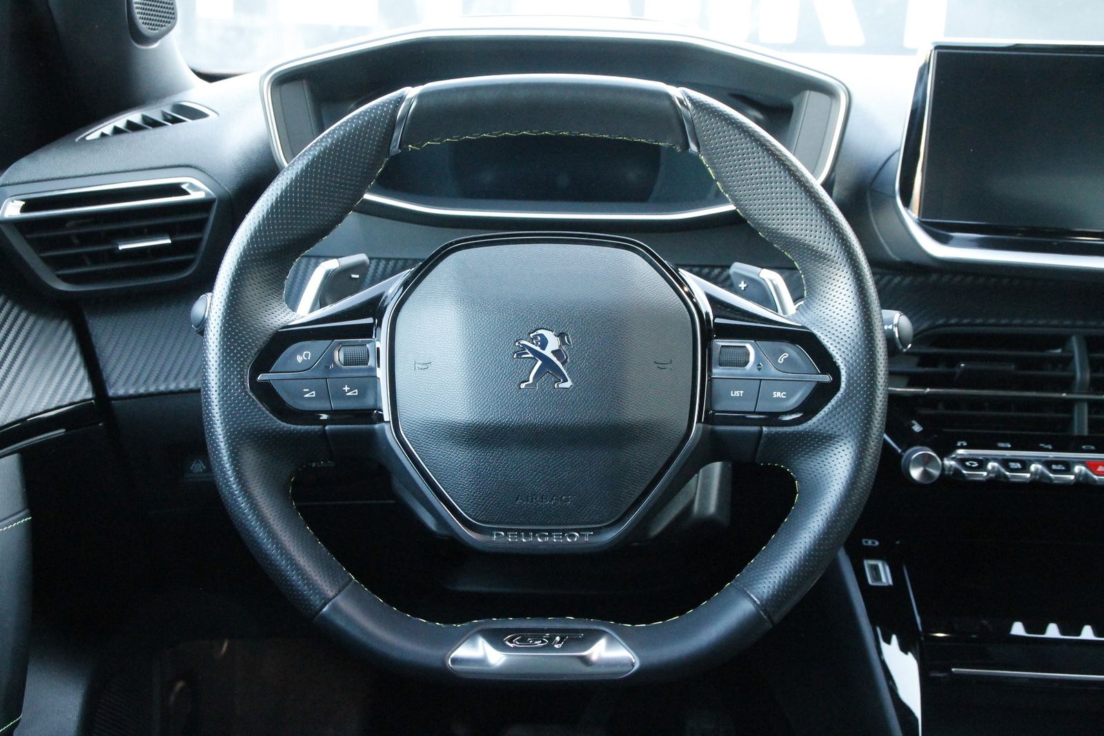 Fahrzeugabbildung Peugeot 2008 (P1) GT PureTech