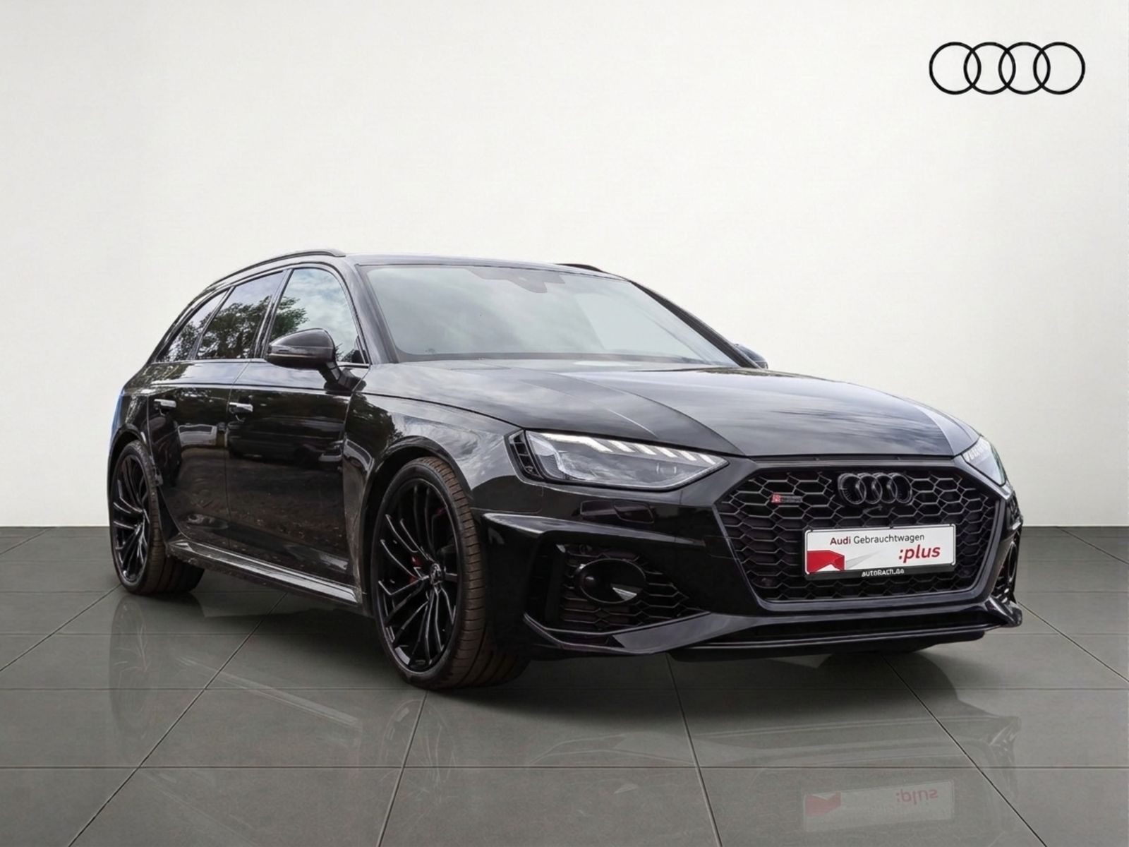 Audi RS4 Avant Matrix Sportfahrwerk Sportabgasanlage foto 4