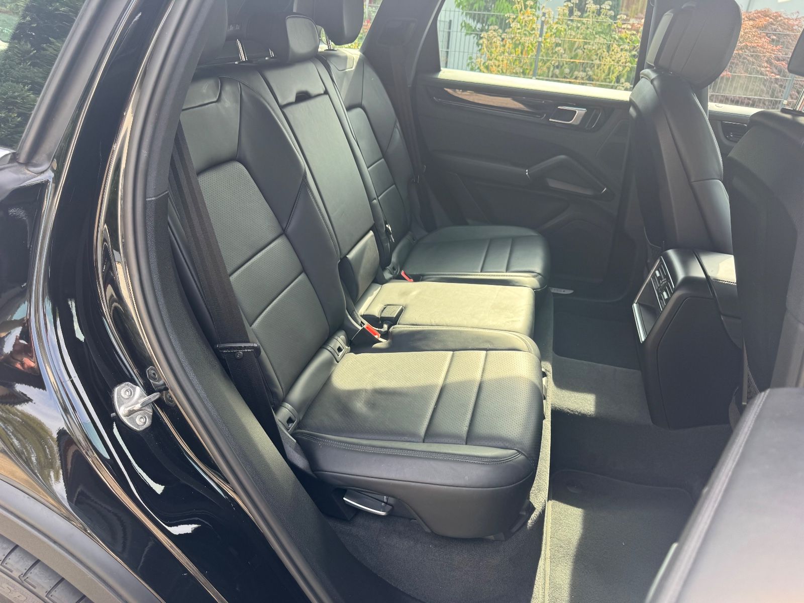 Porsche Cayenne LUFT LEDER NAVI KAMERA LED APPLE 1.HAND foto 18