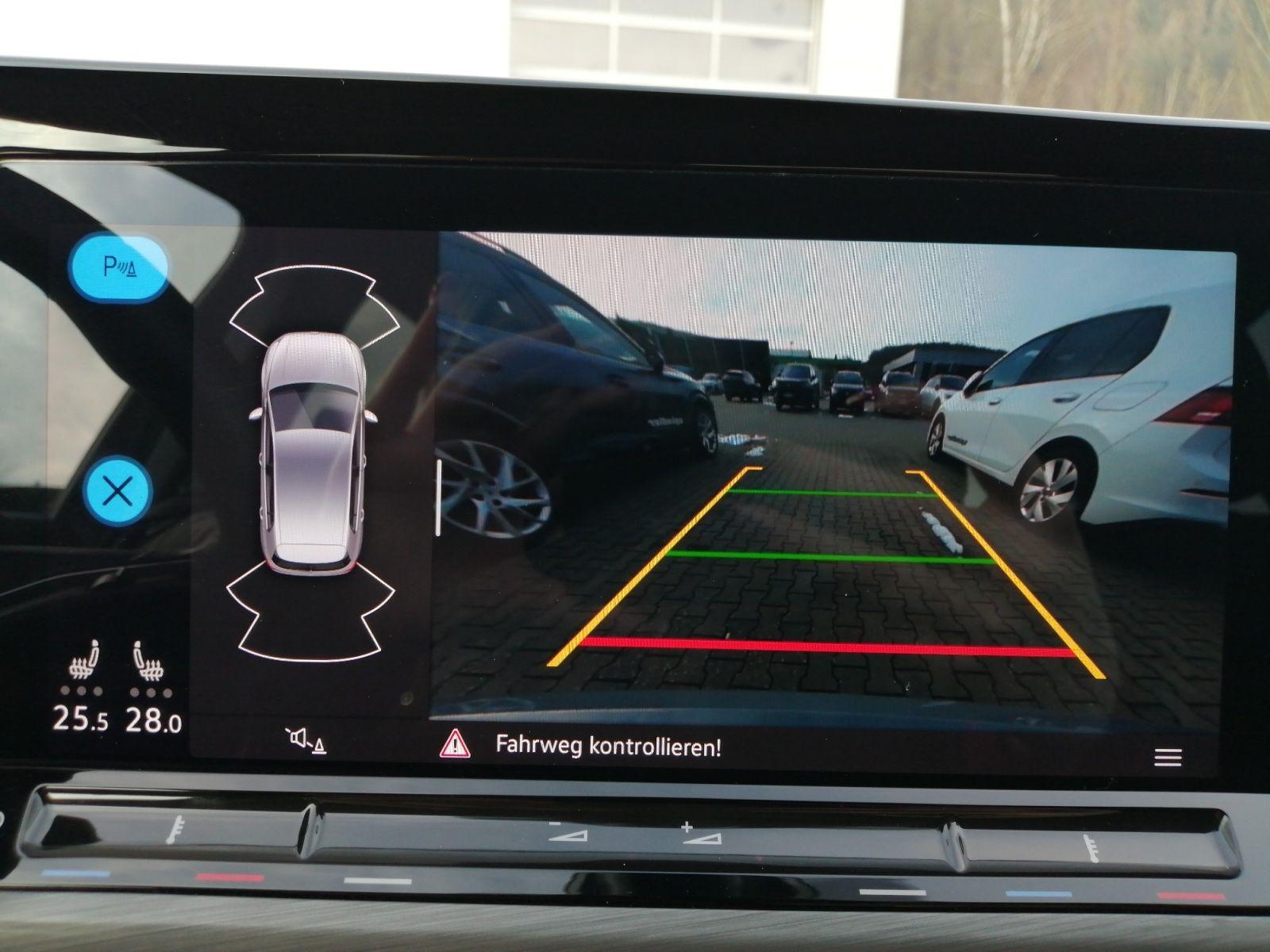 Volkswagen Golf VIII Style 1.5 eTSI DSG Navi LED+ Kamera, миниатюра 19