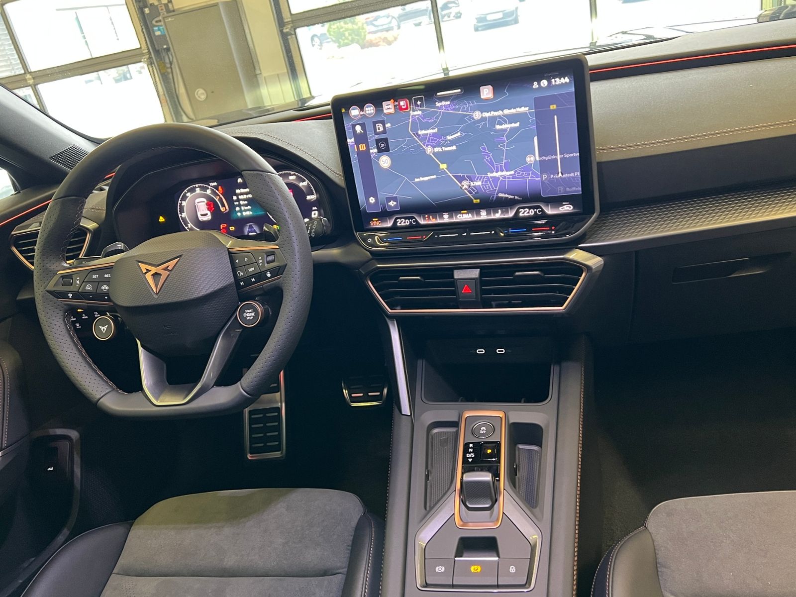 Fahrzeugabbildung CUPRA Formentor VZ 2.0 TSI DSG 4Drive *AHK, LED-Matrix