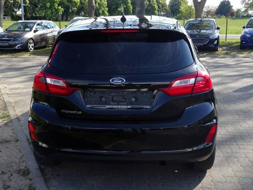 Fahrzeugabbildung Ford Fiesta 1,1 Cool & Connect Sitzheizung/Klima